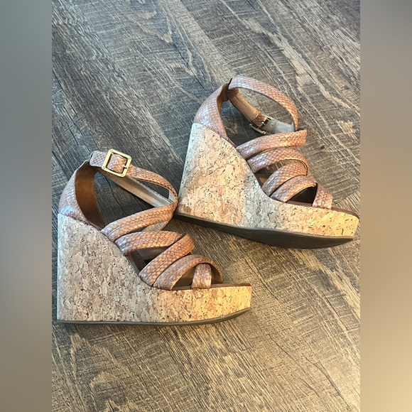 Tory Burch Jeanine Snake Print Leather Wedge Size 8 1/2 - Picture 13 of 16